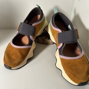 Sorel Women’s Kinetic Impact II Mary Jane’s 9.5